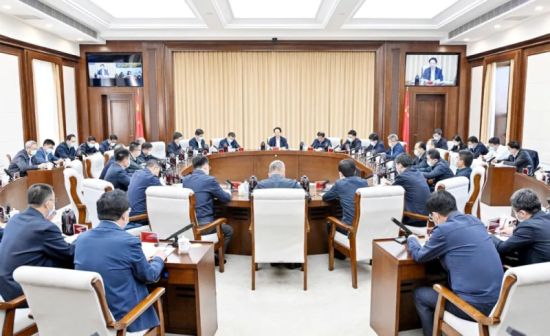 9月19日，全省安全稳定工作专题调度会议以视频形式召开。省委书记景俊海出席会议并讲话，省委副书记、省长韩俊主持会议。